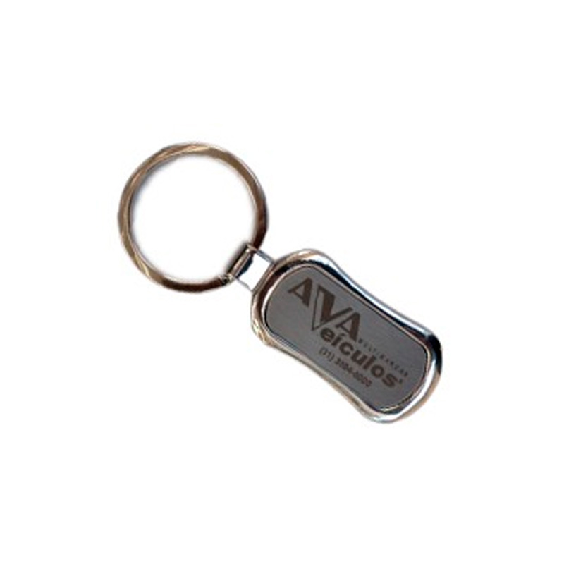 chaveiro de metal, chaveiro gravação a laser, chaveiro cor prata, chaveiro argola em aço, chaveiro com embalagem de papelão preta com brilho, comprar chaveiro rj, comprar chaveiro de metal no rio de janeiro, chaveiro, chaveiro importado, chaveiro gravação a laser de um lado, chaveiro modelo retangular