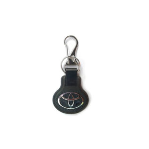 chaveiro, chaveiro automotivo, chaveiro automotivo personalizado, chaveiro PVC injetado texturizado, chaveiro automotivo com logomarca metalizada, chaveiro resinado no verso, chaveiro automotivo com mosquete e argola de metal, chaveiro área de gravação oval horizontal, chaveiro digital em vinil autoadesivo um lado, chaveiro logomarca metalizada do outro lado, chaveiro acabamento resina epóxi cristal, chaveiro automotivo preto, chaveiro toyota, chaveiro, comprar chaveiro automotivo no rio de janeiro