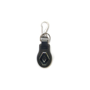 chaveiro, chaveiro automotivo, chaveiro automotivo personalizado, chaveiro PVC injetado texturizado, chaveiro automotivo com logomarca metalizada, chaveiro resinado no verso, chaveiro automotivo com mosquete e argola de metal, chaveiro área de gravação oval, chaveiro digital em vinil autoadesivo um lado, chaveiro logomarca metalizada do outro lado, chaveiro acabamento resina epóxi cristal, chaveiro automotivo preto, chaveiro renault, chaveiro, comprar chaveiro automotivo no rio de janeiro